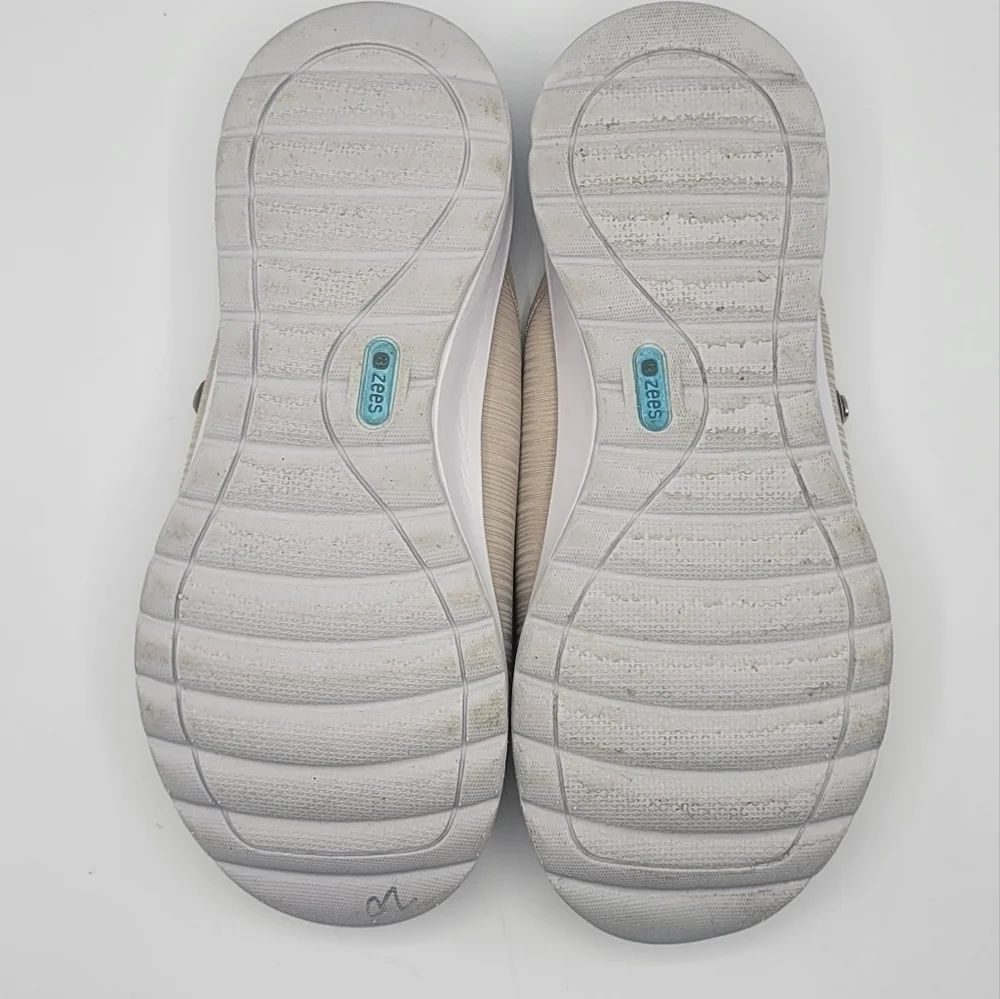 BZees slides with velcro size 9.5M - Picture 4 of 14